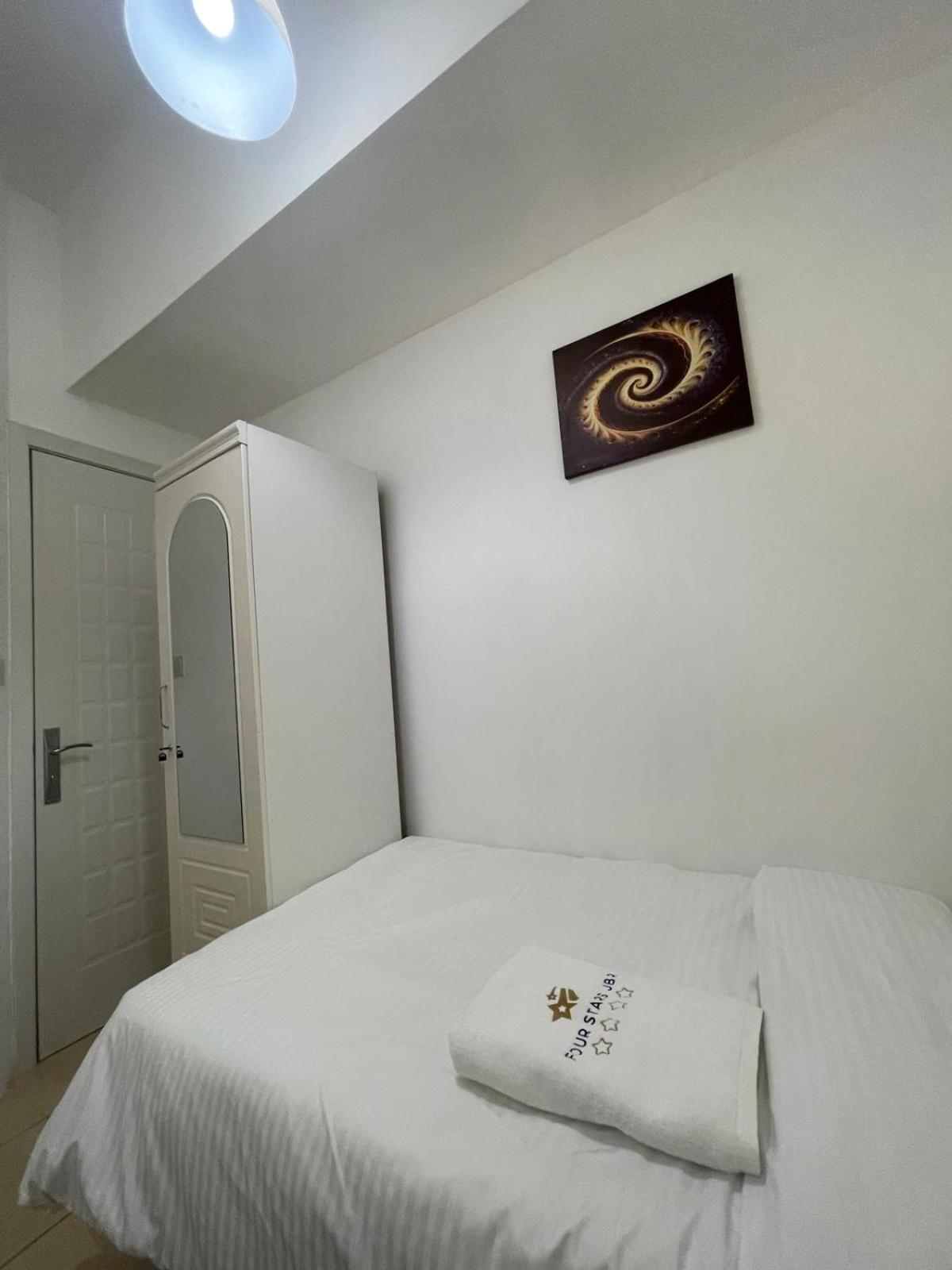 Four Stars Dubai Marina Jbr Hotell Exteriör bild