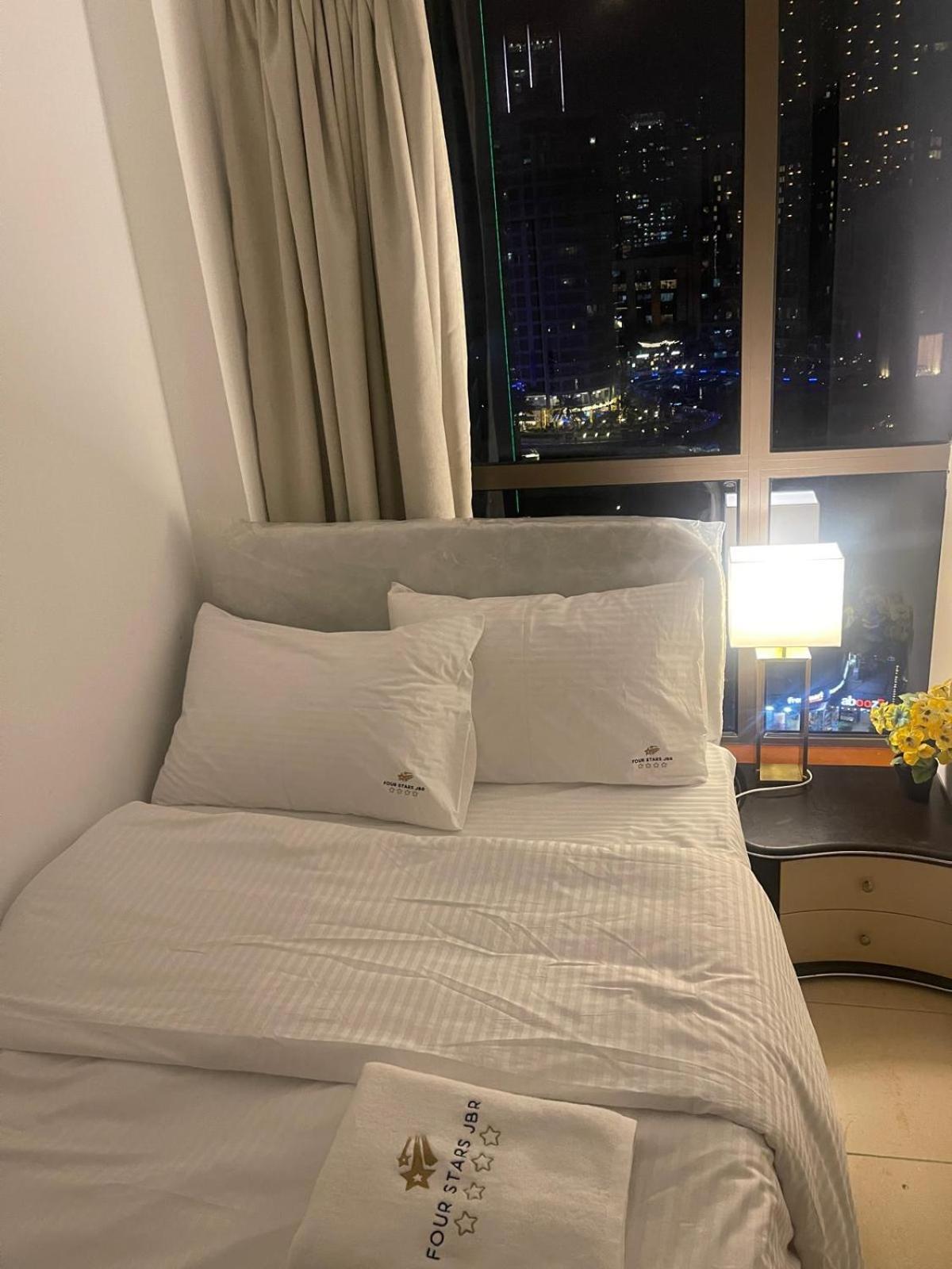 Four Stars Dubai Marina Jbr Hotell Exteriör bild
