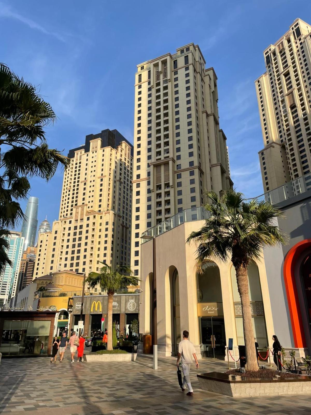 Four Stars Dubai Marina Jbr Hotell Exteriör bild